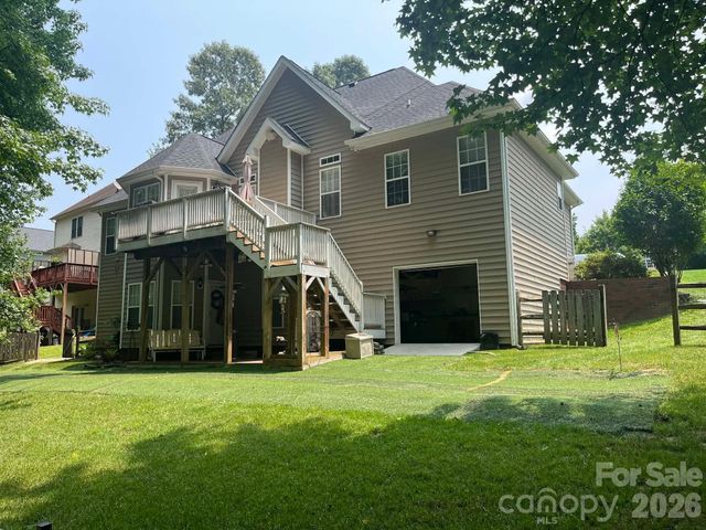 829 Savannah Place Drive, Fort Mill, SC 29715