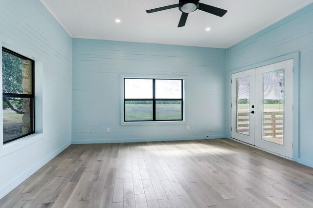 1155 Lomax Harmel Road, Burton, TX 77835