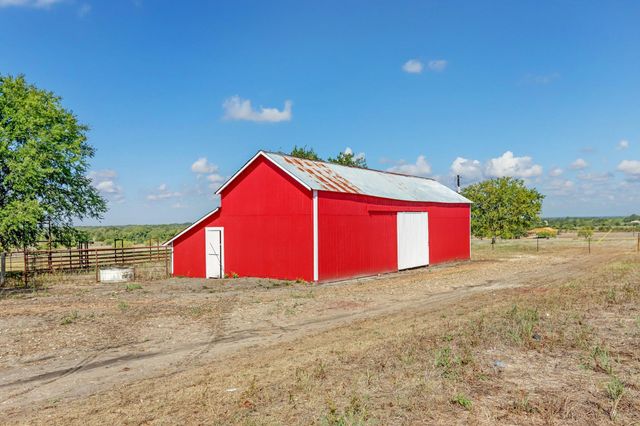 1155 Lomax Harmel Road, Burton, TX 77835