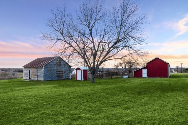 1155 Lomax Harmel Road, Burton, TX 77835
