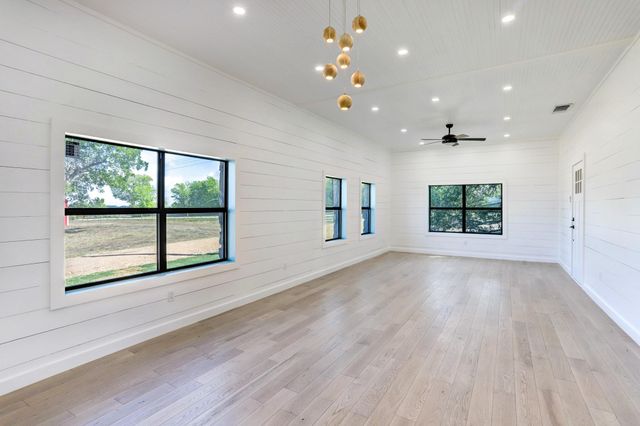 1155 Lomax Harmel Road, Burton, TX 77835