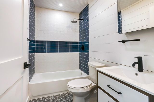 1155 Lomax Harmel Road, Burton, TX 77835