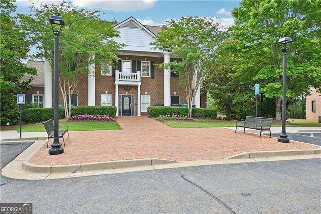 702 Barberry Drive, Woodstock, GA 30188