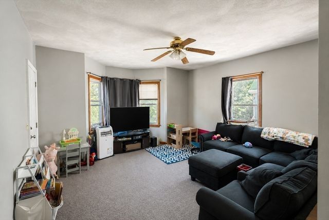 552 Alden St, Fall River, MA 02723