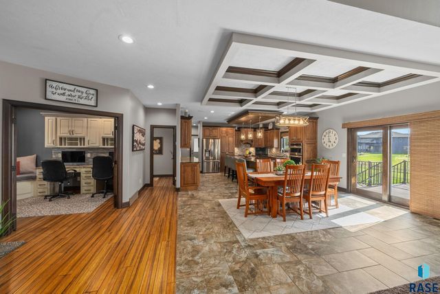 1301 Hyannis Port Ln Lane, Sioux Falls, SD 57106