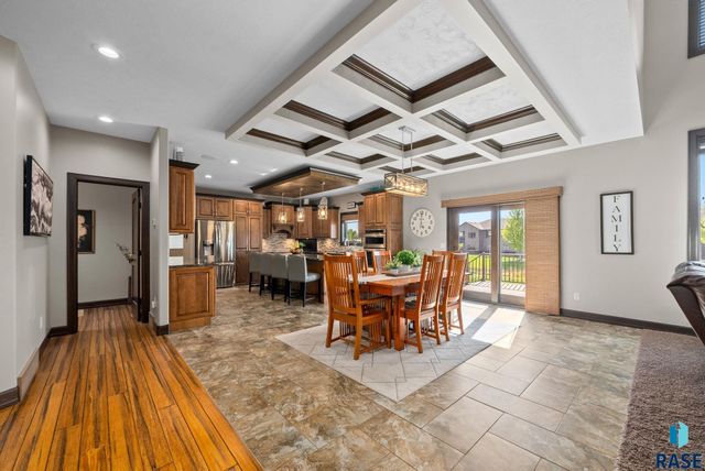 1301 Hyannis Port Ln Lane, Sioux Falls, SD 57106