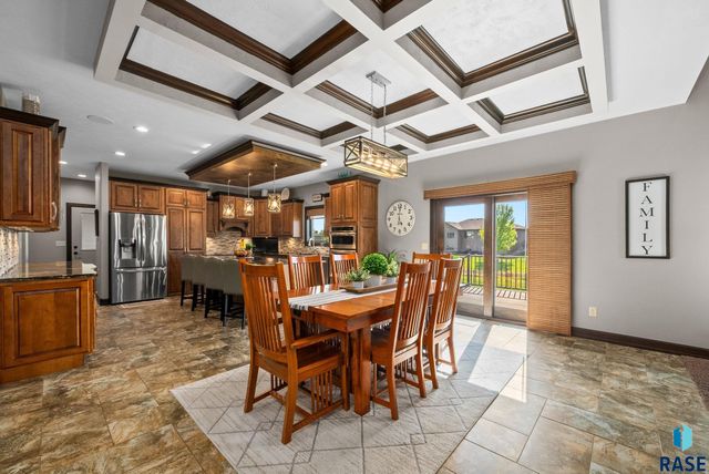 1301 Hyannis Port Ln Lane, Sioux Falls, SD 57106