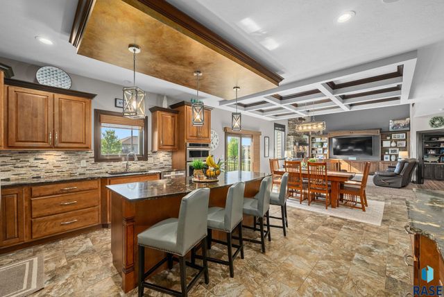 1301 Hyannis Port Ln Lane, Sioux Falls, SD 57106