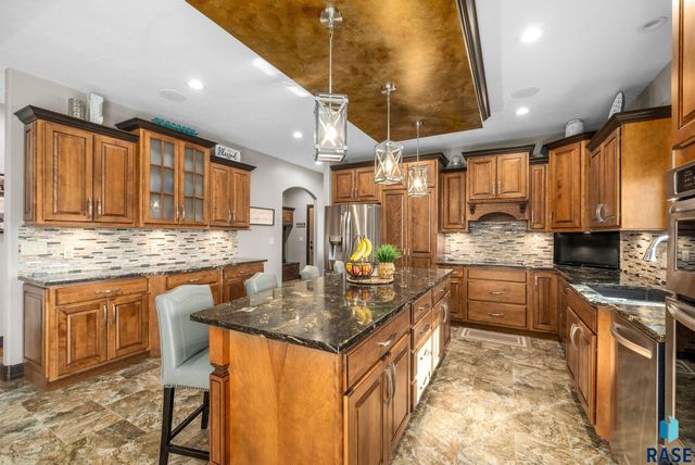 1301 Hyannis Port Ln Lane, Sioux Falls, SD 57106