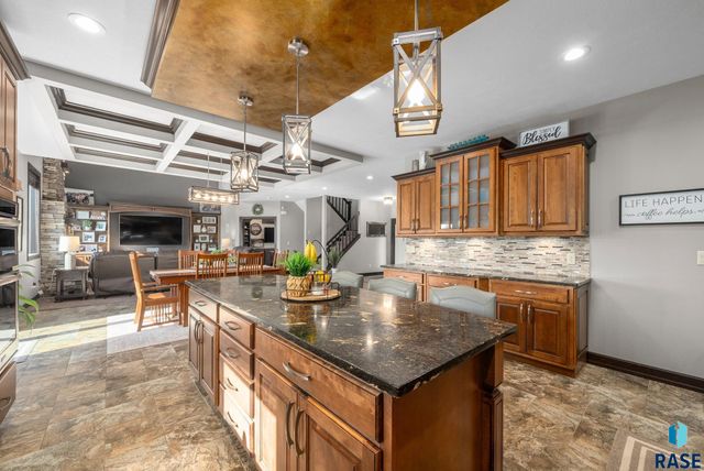 1301 Hyannis Port Ln Lane, Sioux Falls, SD 57106