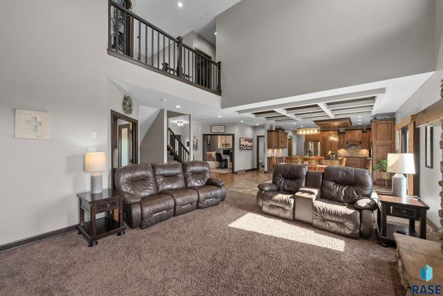 1301 Hyannis Port Ln Lane, Sioux Falls, SD 57106