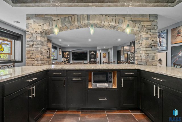 1301 Hyannis Port Ln Lane, Sioux Falls, SD 57106