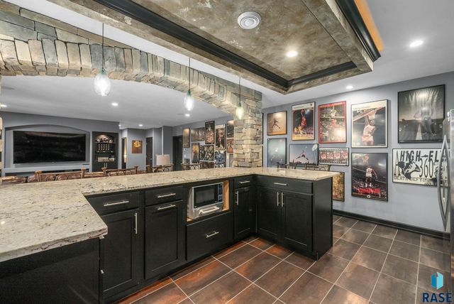 1301 Hyannis Port Ln Lane, Sioux Falls, SD 57106