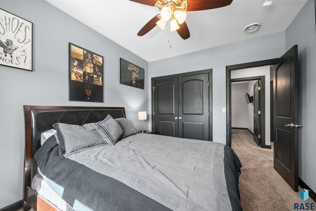 1301 Hyannis Port Ln Lane, Sioux Falls, SD 57106