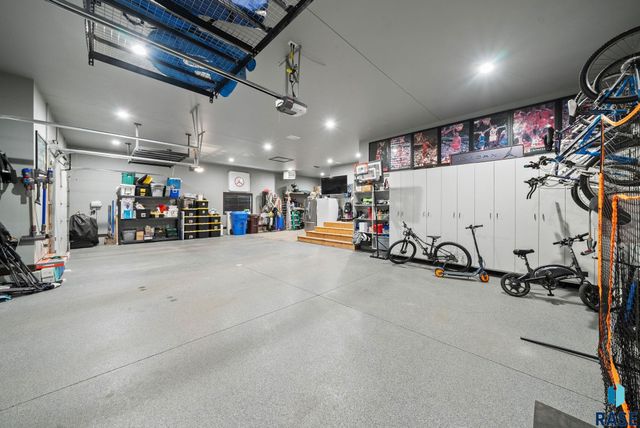 1301 Hyannis Port Ln Lane, Sioux Falls, SD 57106