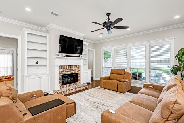 170 Politz Ave, St Gabriel, LA 70776