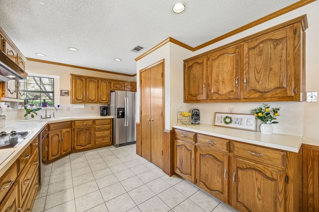 3207 Spring Lake Drive, Richardson, TX 75082