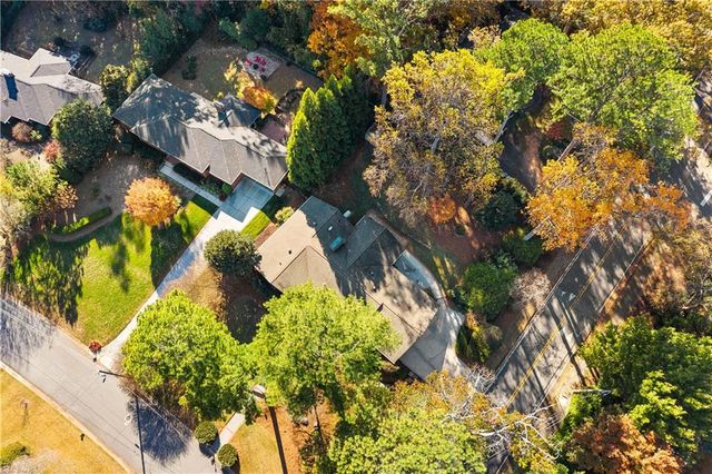 4810 Cherrywood NE Lane, Atlanta, GA 30342