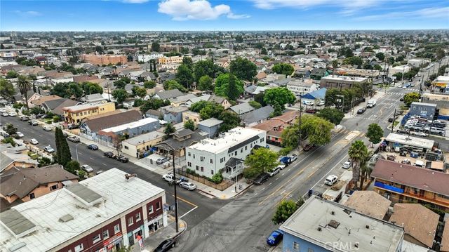 4302 S Hoover Street, Los Angeles, CA 90037