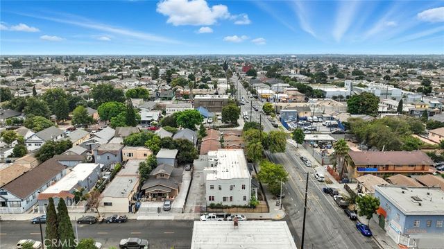 4302 S Hoover Street, Los Angeles, CA 90037