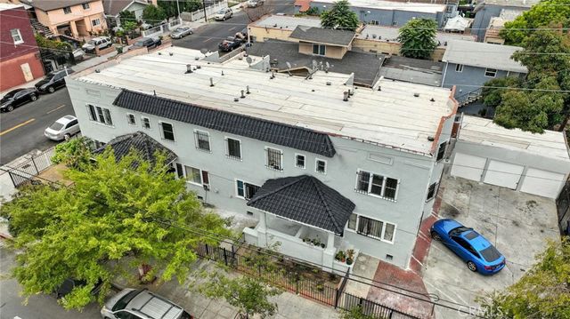 4302 S Hoover Street, Los Angeles, CA 90037