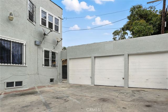 4302 S Hoover Street, Los Angeles, CA 90037