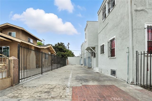 4302 S Hoover Street, Los Angeles, CA 90037