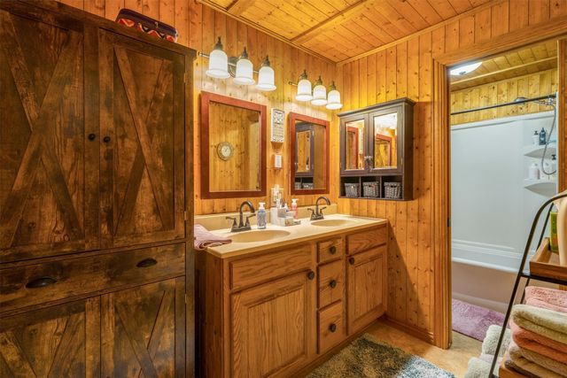 175 Hcr 3138 N, Bynum, TX 76631