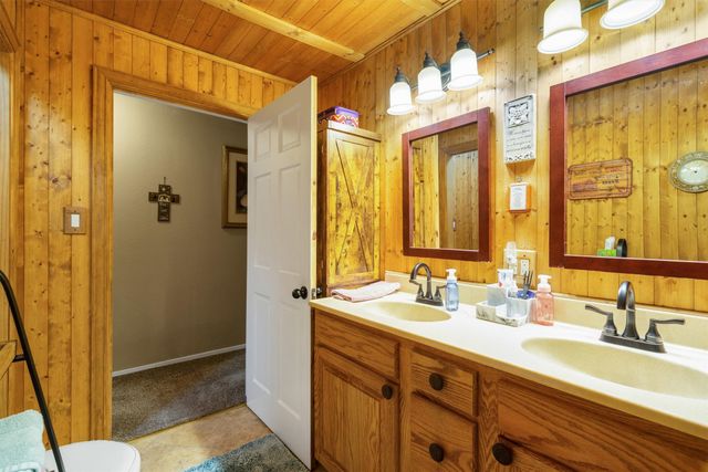 175 Hcr 3138 N, Bynum, TX 76631