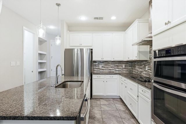 11623 MEADOWGATE PLACE, Bradenton, FL 34211