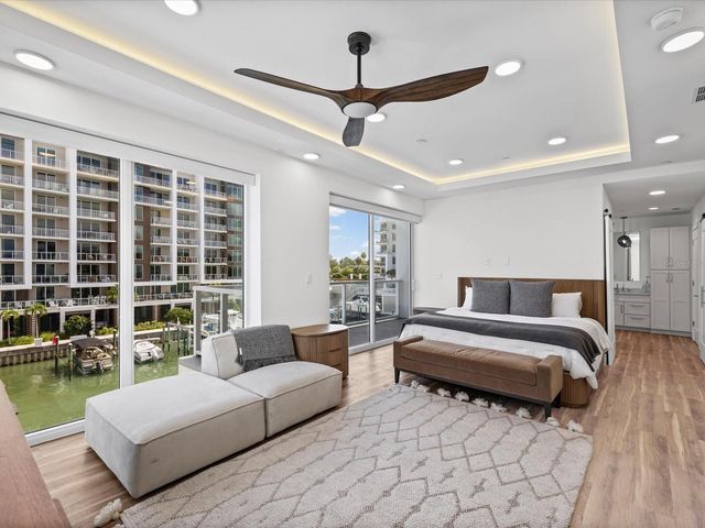 868 N OSCEOLA AVENUE, Clearwater, FL 33755