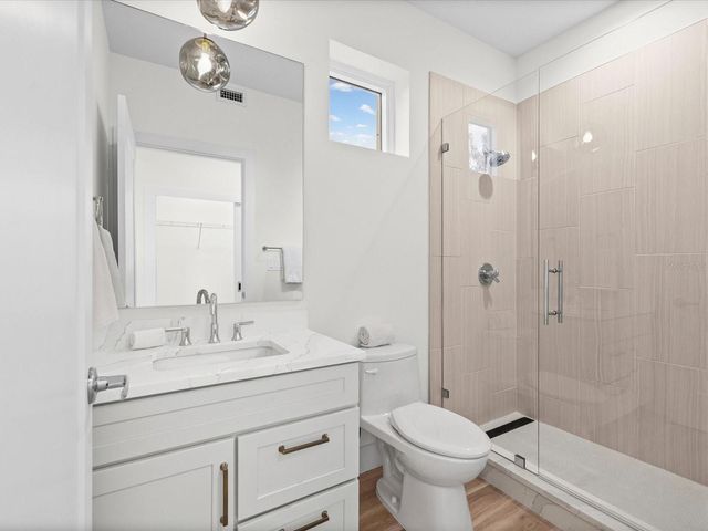 868 N OSCEOLA AVENUE, Clearwater, FL 33755