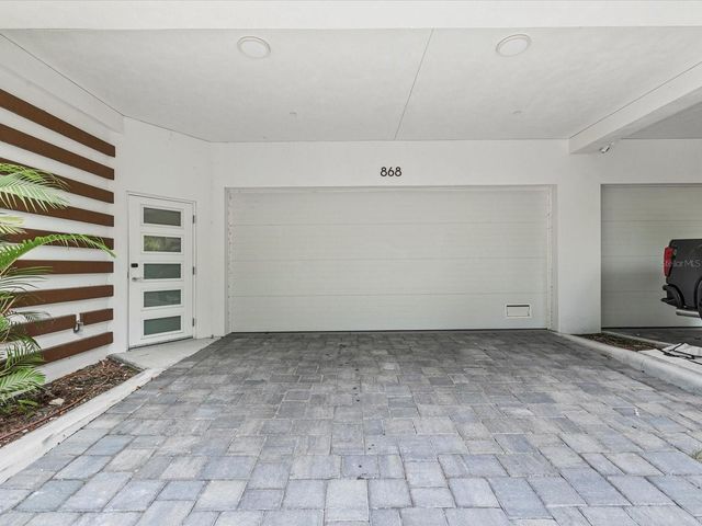 868 N OSCEOLA AVENUE, Clearwater, FL 33755