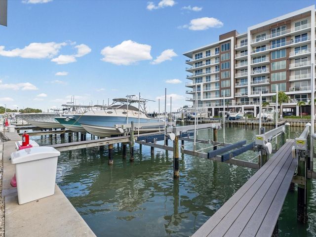 868 N OSCEOLA AVENUE, Clearwater, FL 33755