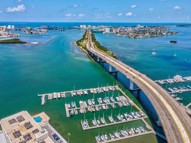 868 N OSCEOLA AVENUE, Clearwater, FL 33755