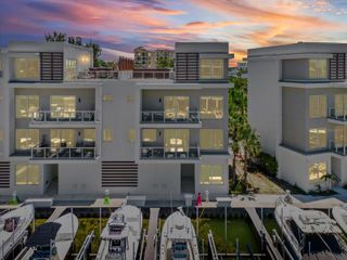 868 N OSCEOLA AVENUE, Clearwater, FL 33755