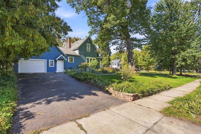525 Summit Avenue, Eau Claire, WI 54701