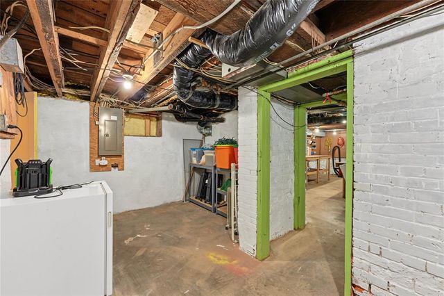 525 Summit Avenue, Eau Claire, WI 54701