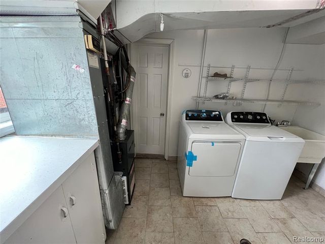 4696 Roosevelt Boulevard, Dearborn Heights, MI 48125