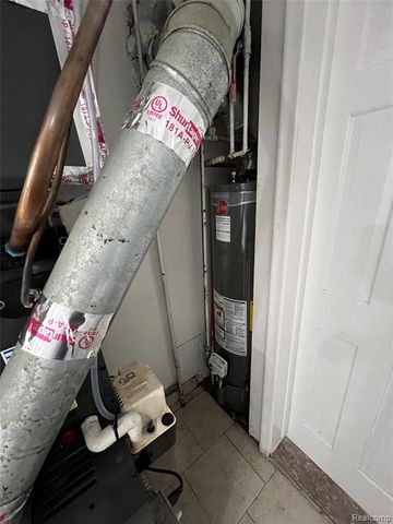 4696 Roosevelt Boulevard, Dearborn Heights, MI 48125