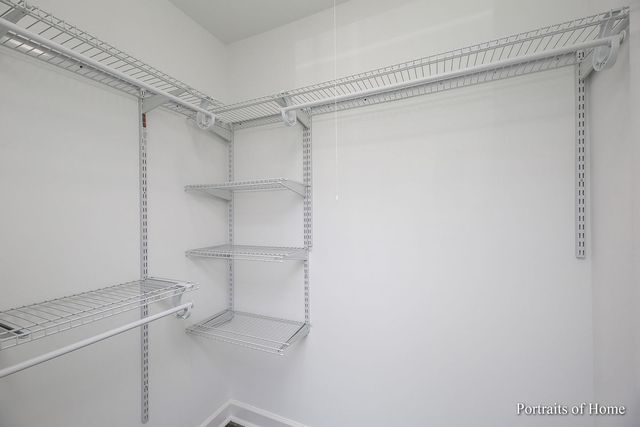 1780 Gloucester Court C, Wheaton, IL 60189