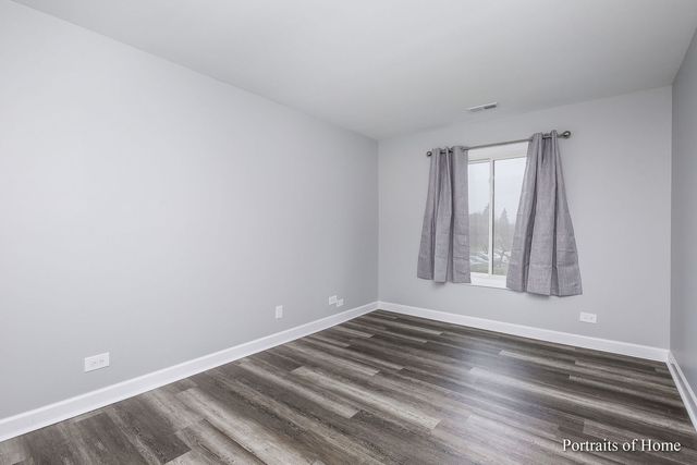 1780 Gloucester Court C, Wheaton, IL 60189