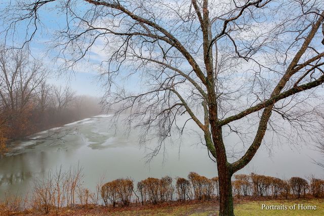 1780 Gloucester Court C, Wheaton, IL 60189