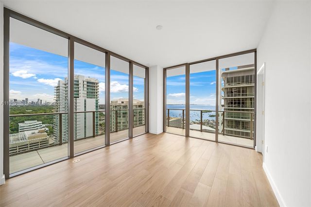 2678 Tigertail Ave 2006, Coconut Grove, FL 33133