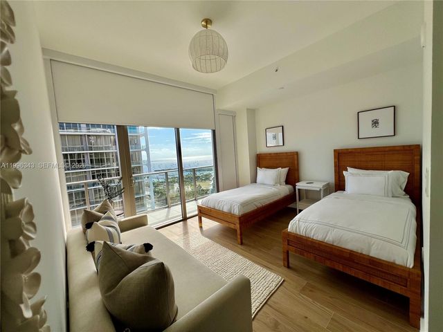 2678 Tigertail Ave 2006, Coconut Grove, FL 33133