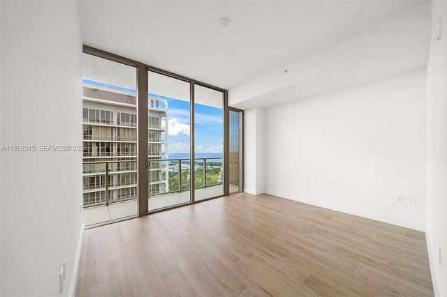 2678 Tigertail Ave 2006, Coconut Grove, FL 33133