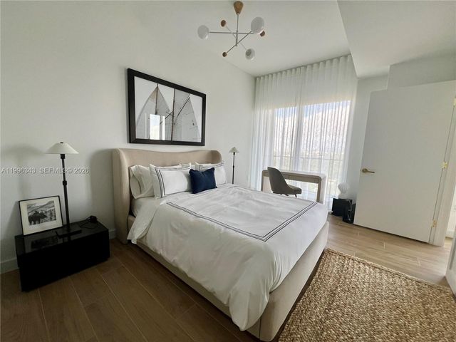 2678 Tigertail Ave 2006, Coconut Grove, FL 33133