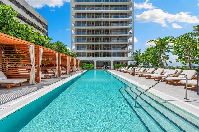 2678 Tigertail Ave 2006, Coconut Grove, FL 33133