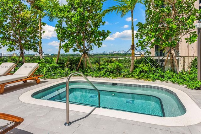 2678 Tigertail Ave 2006, Coconut Grove, FL 33133