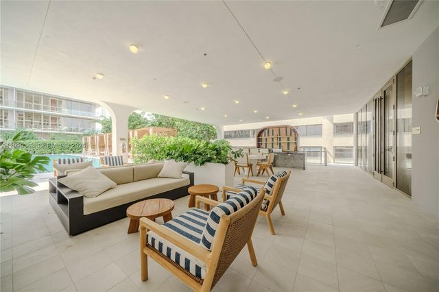 2678 Tigertail Ave 2006, Coconut Grove, FL 33133